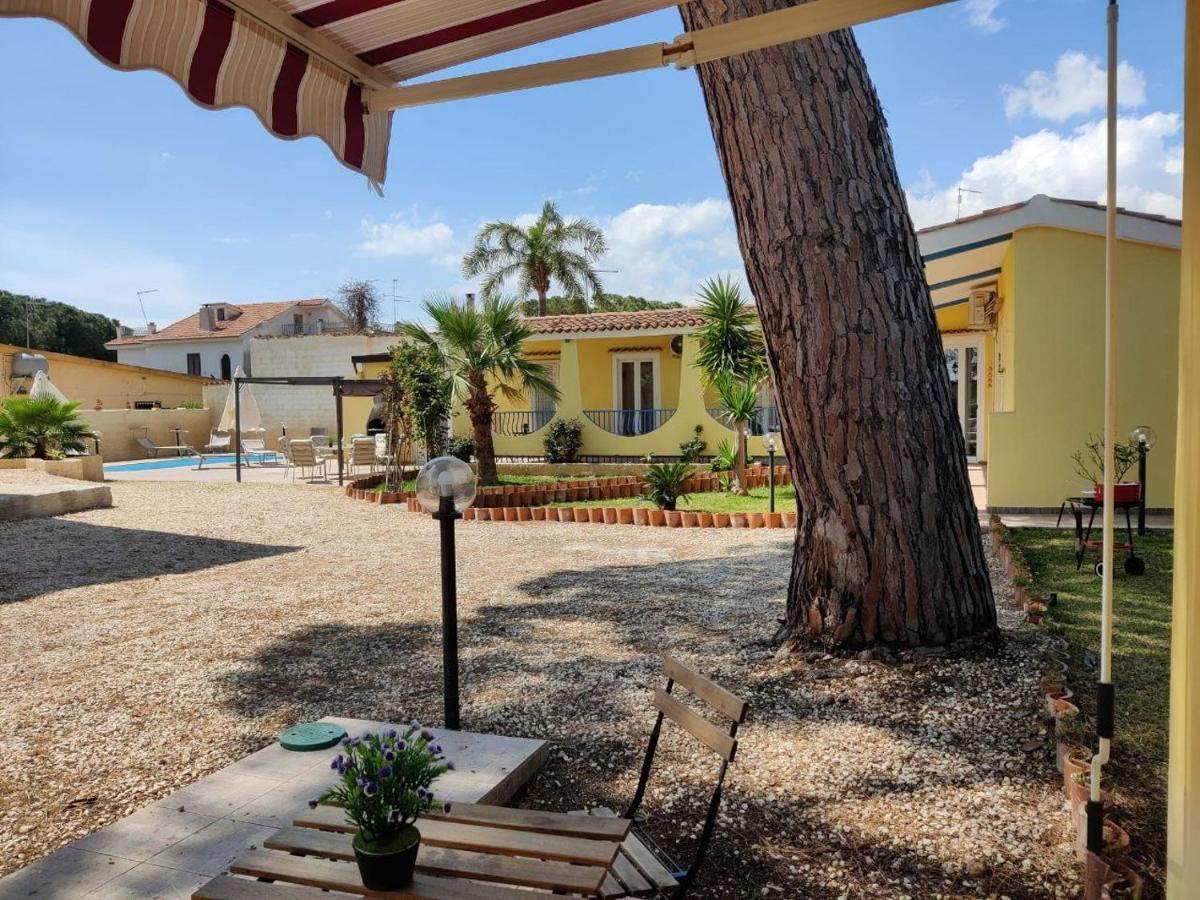 Pool Seaside Relais, Deluxe Villas Up To 90 Pax - Ville Ninfea, Marea, Rosa E Cassiopea フォンターネ・ビアンケ エクステリア 写真